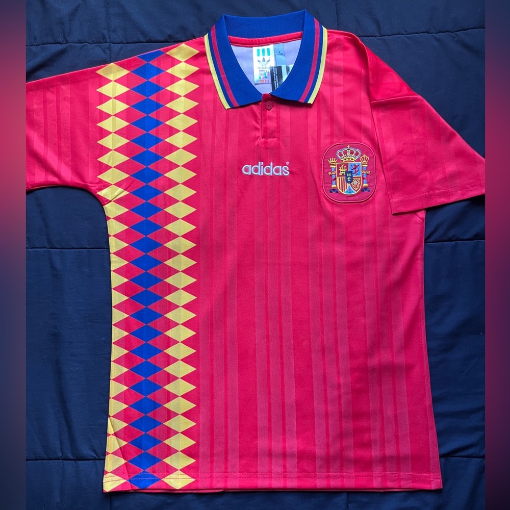Spain Retro 1994 Soccer Jersey Home Red